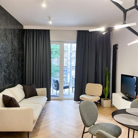 Apartament Family Zwierzyniecka Poznan Exterior photo